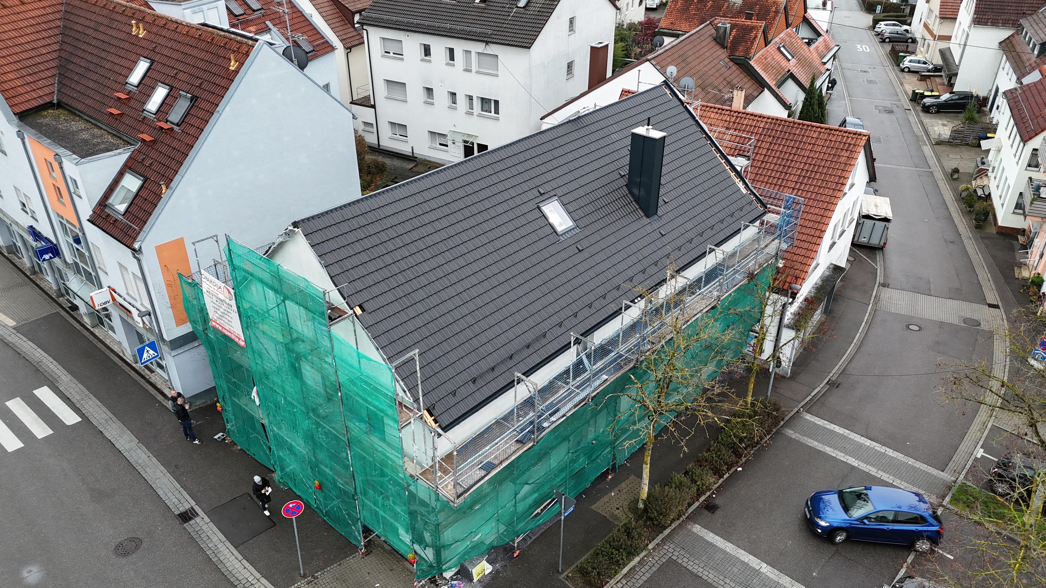 Dachsanierung mit Photovoltaik durch Golden Sun Solar