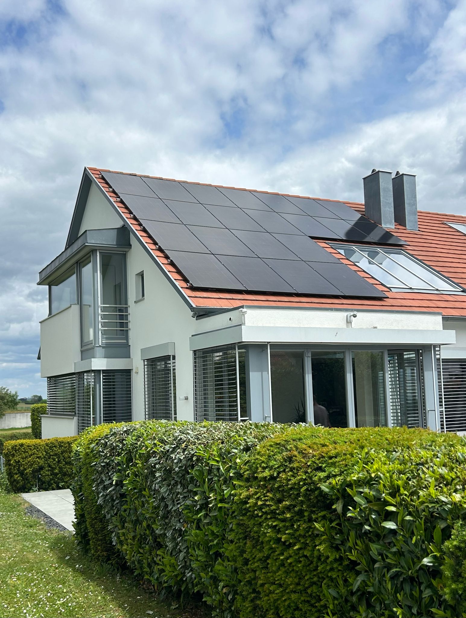 Solaranlage auf einem modernen Dach in Ludwigsburg